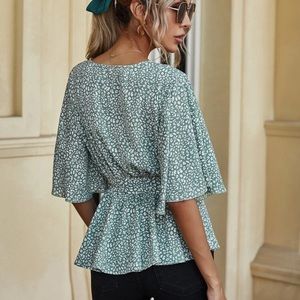 floral print v neck top